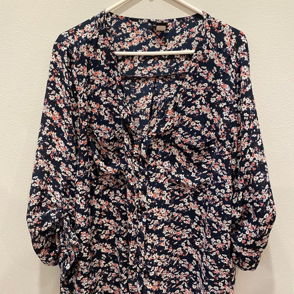 Torrid: Navy Blue Floral Long Sleeve Blouse